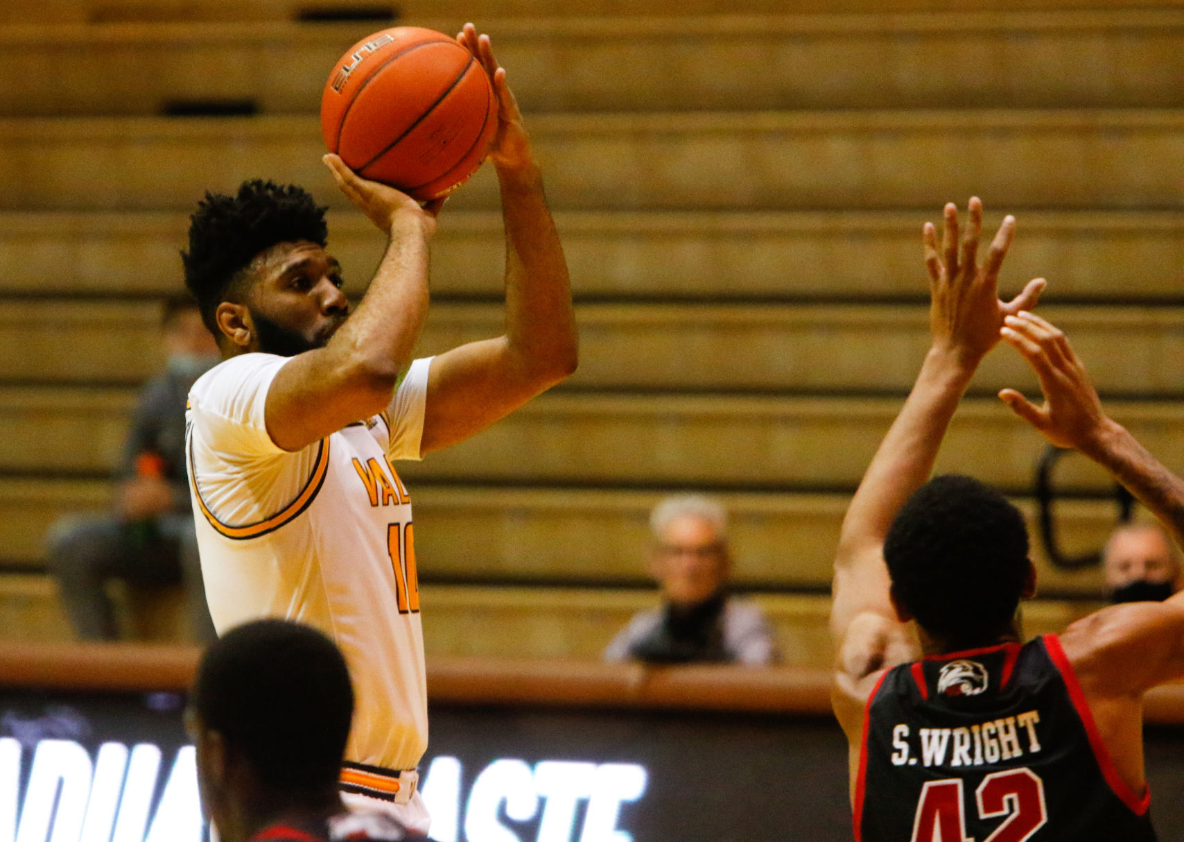 Gallery: SIUE at Valparaiso men's basketball